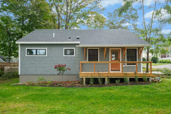 South Portland, ME 04106,11 Birch RD