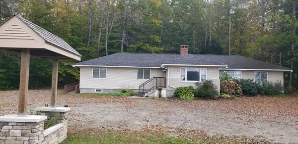 444 Wilton RD, Farmington, ME 04938