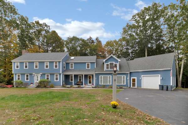 6 Meadow Crossing DR, Gorham, ME 04038