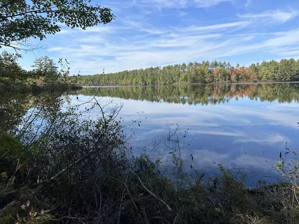 Sebago, ME 04029,7acres Family CIR