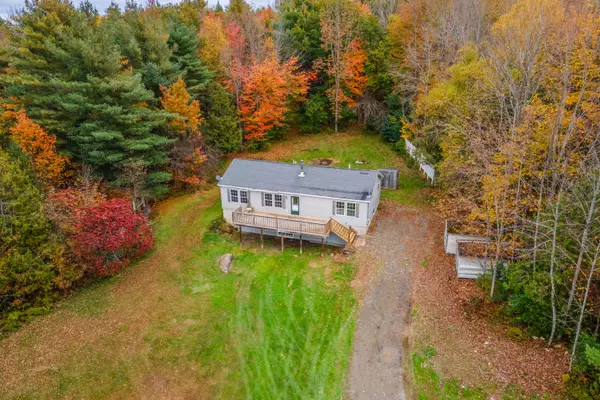627 Blackstream Road RD, Hermon, ME 04401