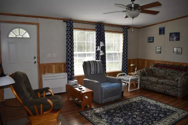 Readfield, ME 04355,39 Chase RD