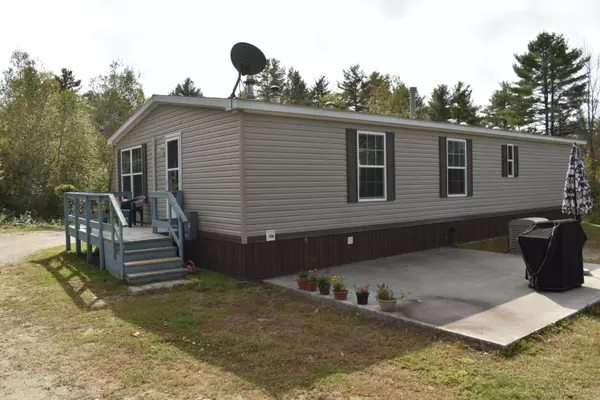 Readfield, ME 04355,39 Chase RD