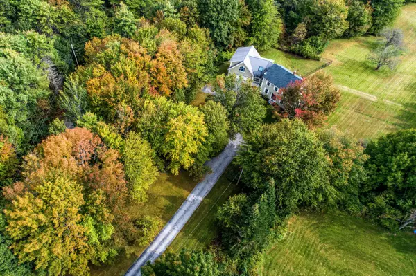North Yarmouth, ME 04097,487 Gray RD