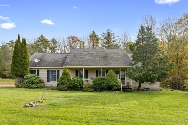 New Gloucester, ME 04260,27 Cleaves RD