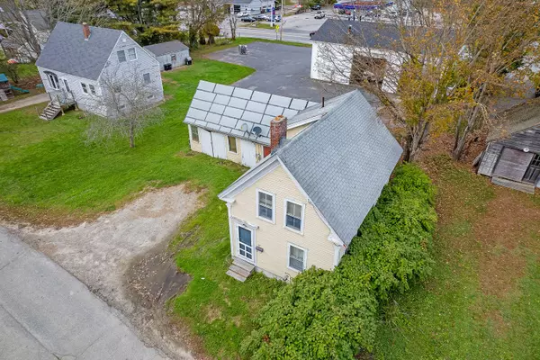 Richmond, ME 04357,17 Beech ST