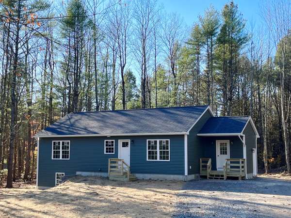 38 Plummer RD, Richmond, ME 04357