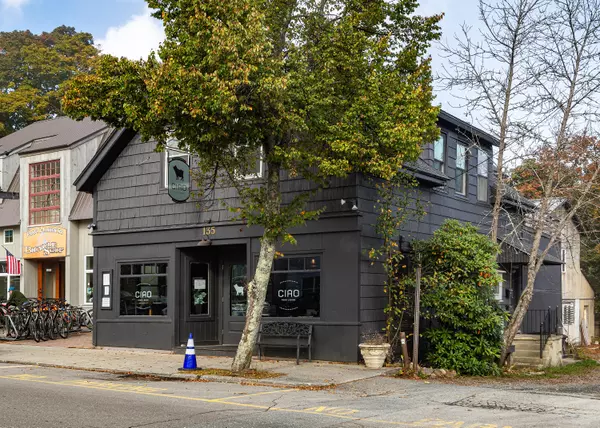 Bar Harbor, ME 04609,135 Cottage ST