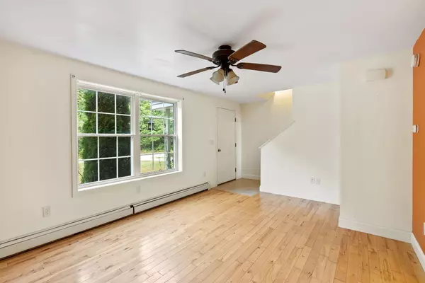 Gray, ME 04039,9 Juniper LN #A/B