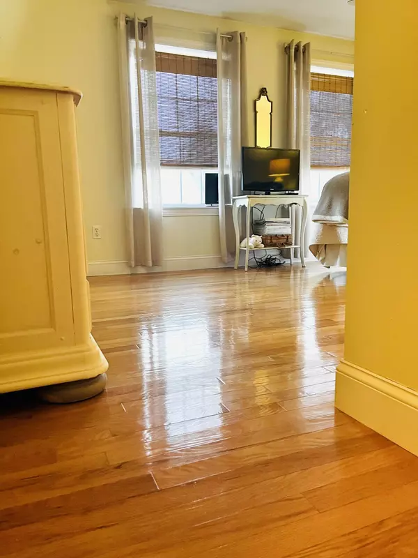 South Portland, ME 04106,330 Sawyer ST #2