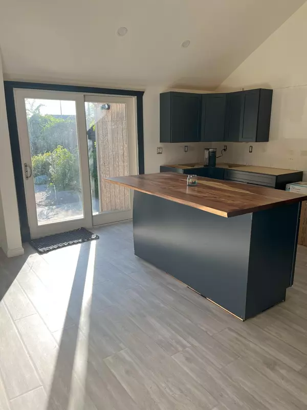 South Portland, ME 04106,110 Hall ST