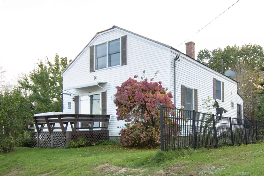 13 Mcclellan ST, Lisbon, ME 04250