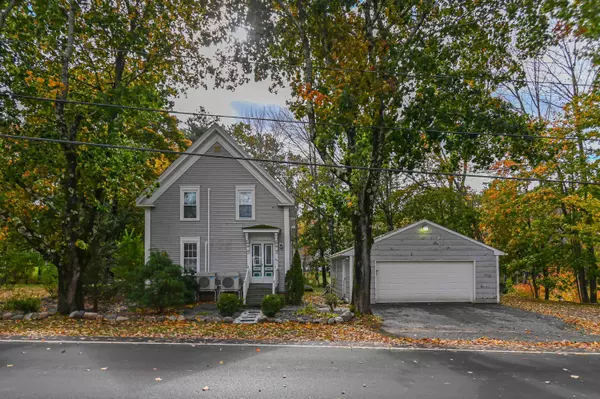 844 Duck Pond RD, Westbrook, ME 04092