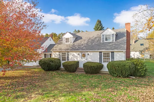 36 Somersworth RD, North Berwick, ME 03906