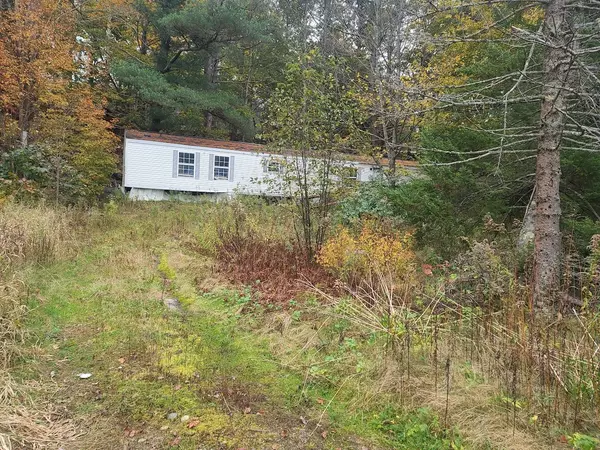 Wiscasset, ME 04578,119 Gardiner RD