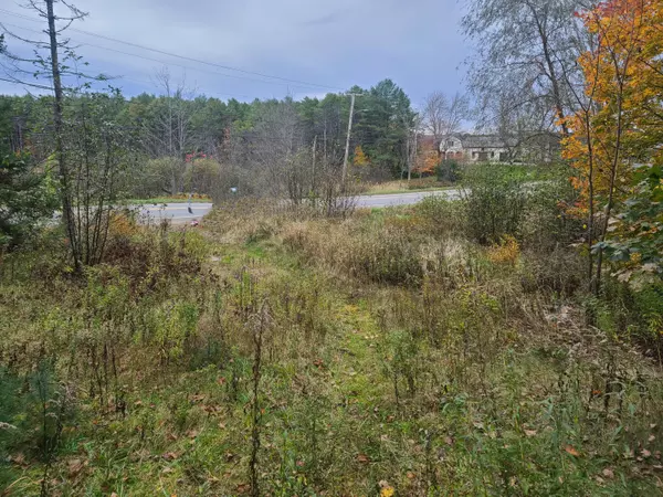 Wiscasset, ME 04578,119 Gardiner RD