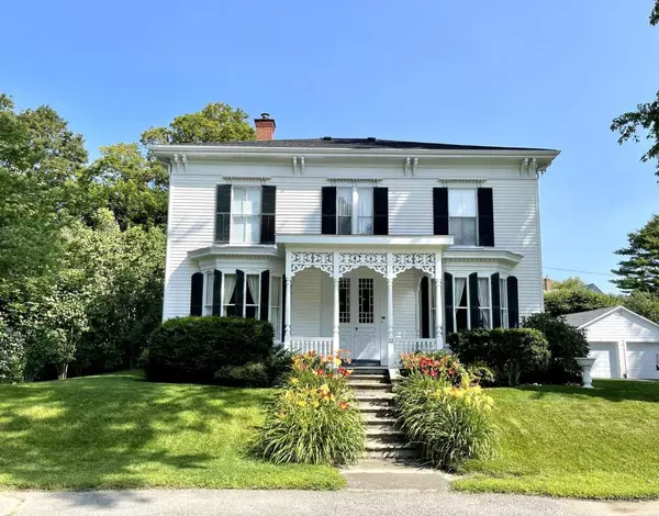 33 Hyler ST, Thomaston, ME 04861