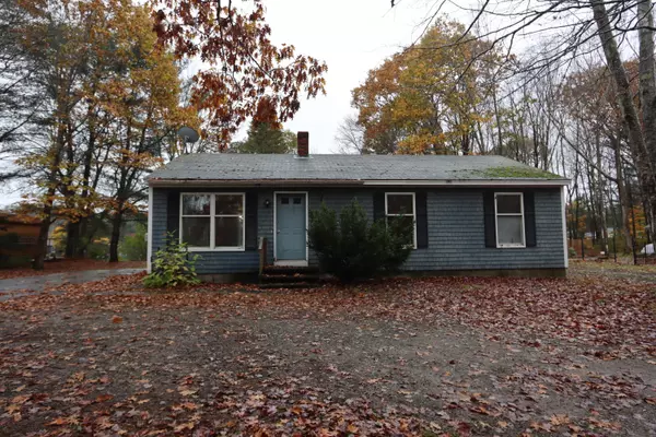 Topsham, ME 04086,27 Ivanhoe DR