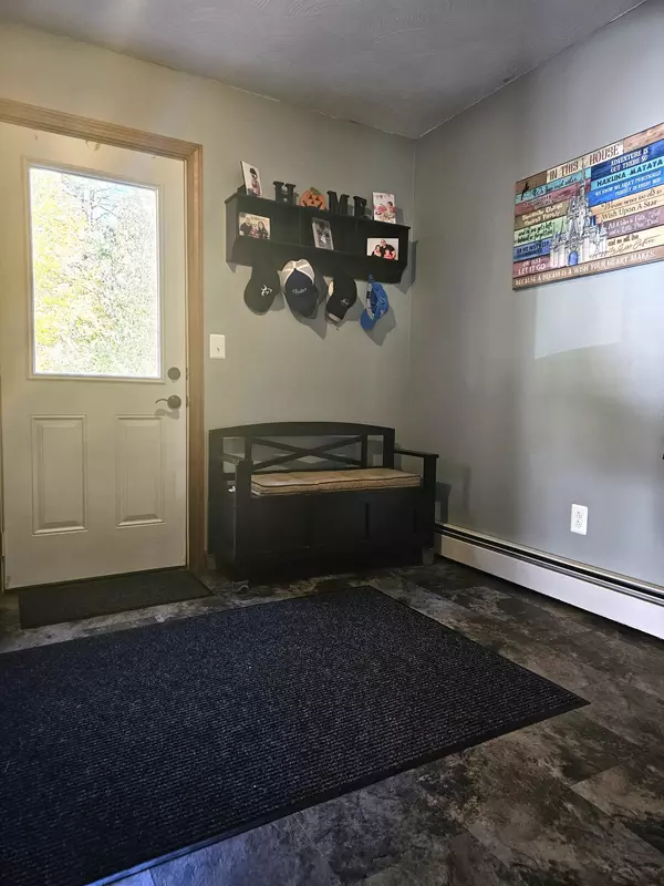 Waterville, ME 04901,9 Clearview AVE