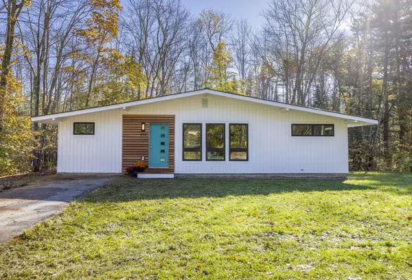 Yarmouth, ME 04096,294 Portland ST