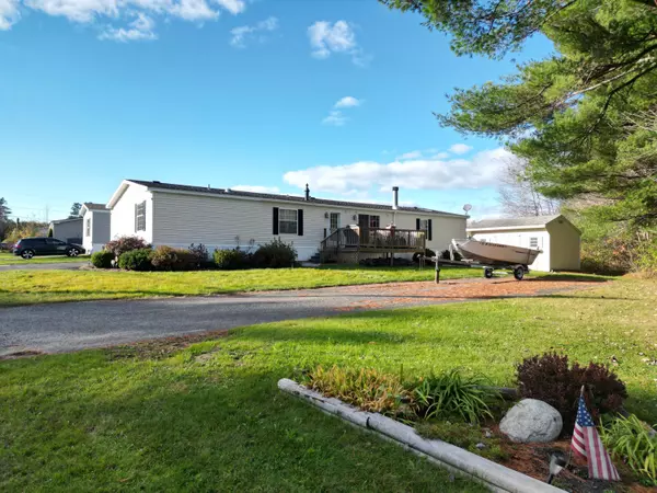 72 Village Green RD, Waterville, ME 04901