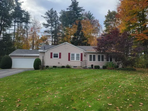 10 Cherry Hill TER, Waterville, ME 04901