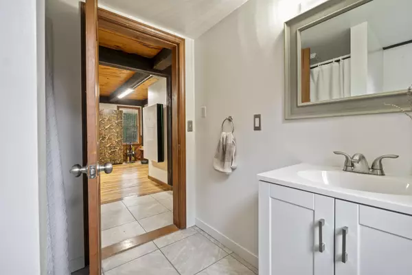 North Berwick, ME 03906,186 Linscott Hill RD