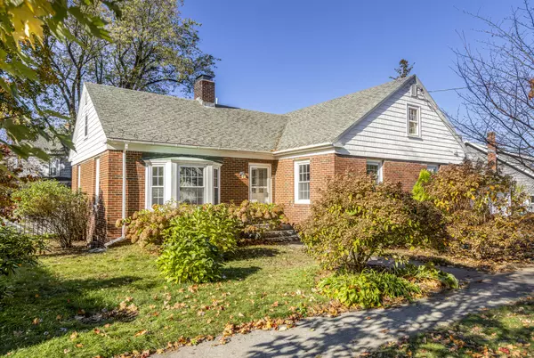 14 Bellevue AVE, South Portland, ME 04106