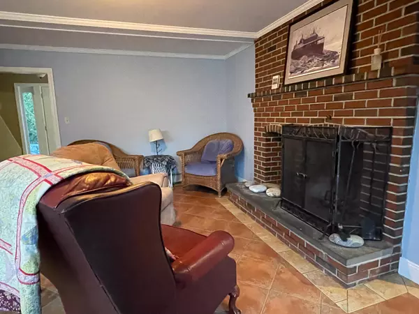 Hampden, ME 04444,623 Meadow RD