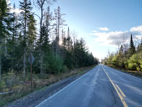 Old Town, ME 04468,42 Southgate RD