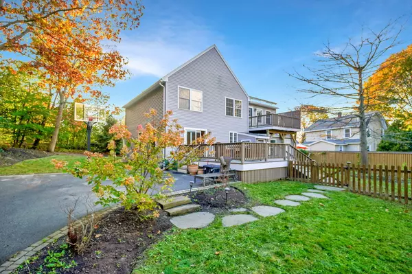 South Portland, ME 04106,14 Todd LN