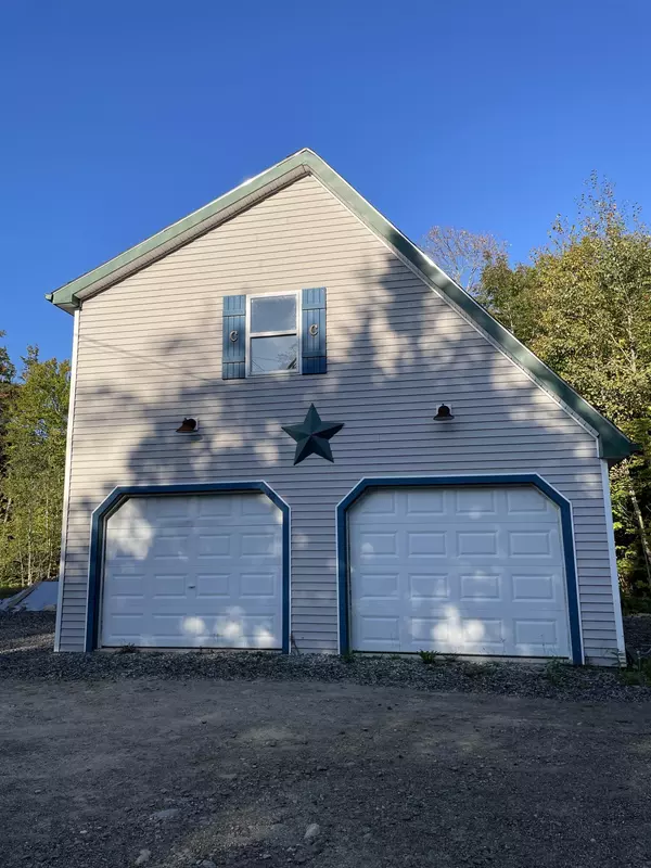 Clifton, ME 04428,427 Rebel Hill RD