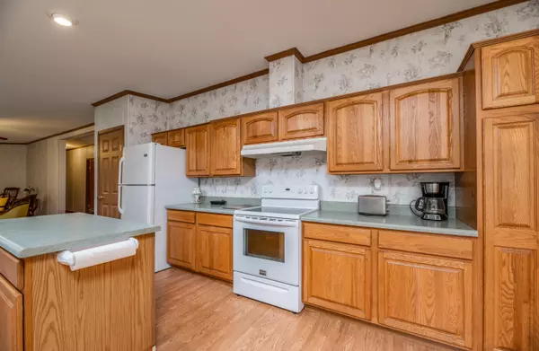 Waldoboro, ME 04572,177 Noyes RD