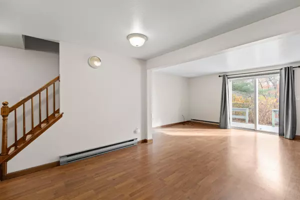 South Portland, ME 04106,43 Valley ST #13