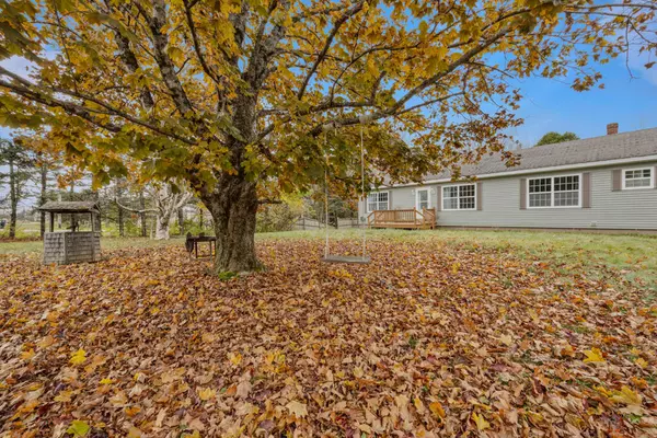 499 Wing RD, Hermon, ME 04401