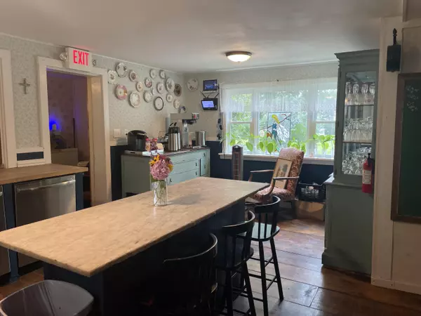 Madison, ME 04950,1619 E Madison RD