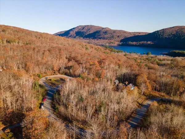 Rockport, ME 04856,7 Stoney Hill RD