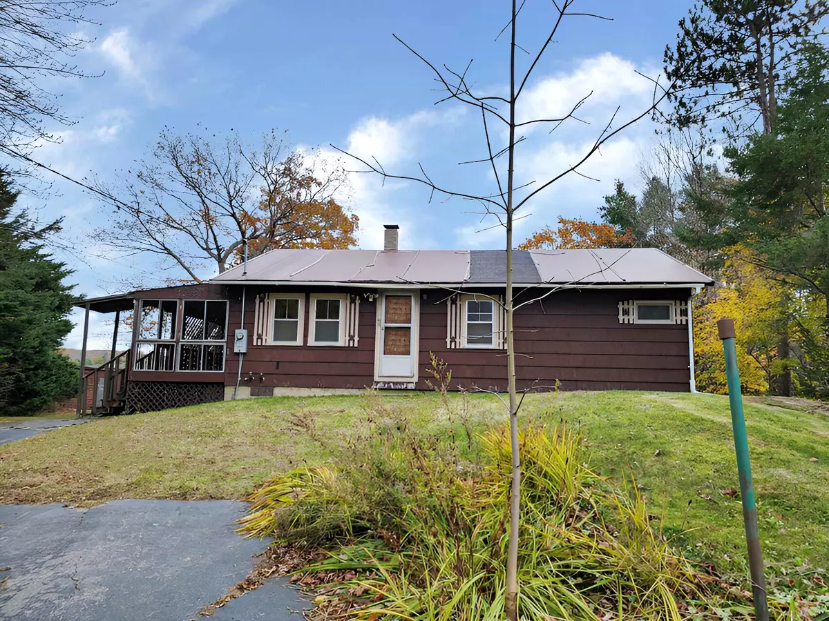 Hampden, ME 04444,65 Summer ST