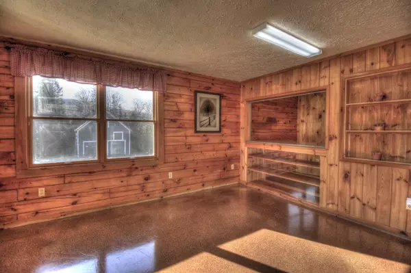 Sandy River Plt, ME 04970,1717 Main ST