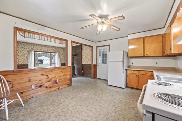 Topsham, ME 04086,9 Pinewood DR