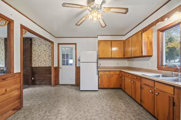 Topsham, ME 04086,9 Pinewood DR