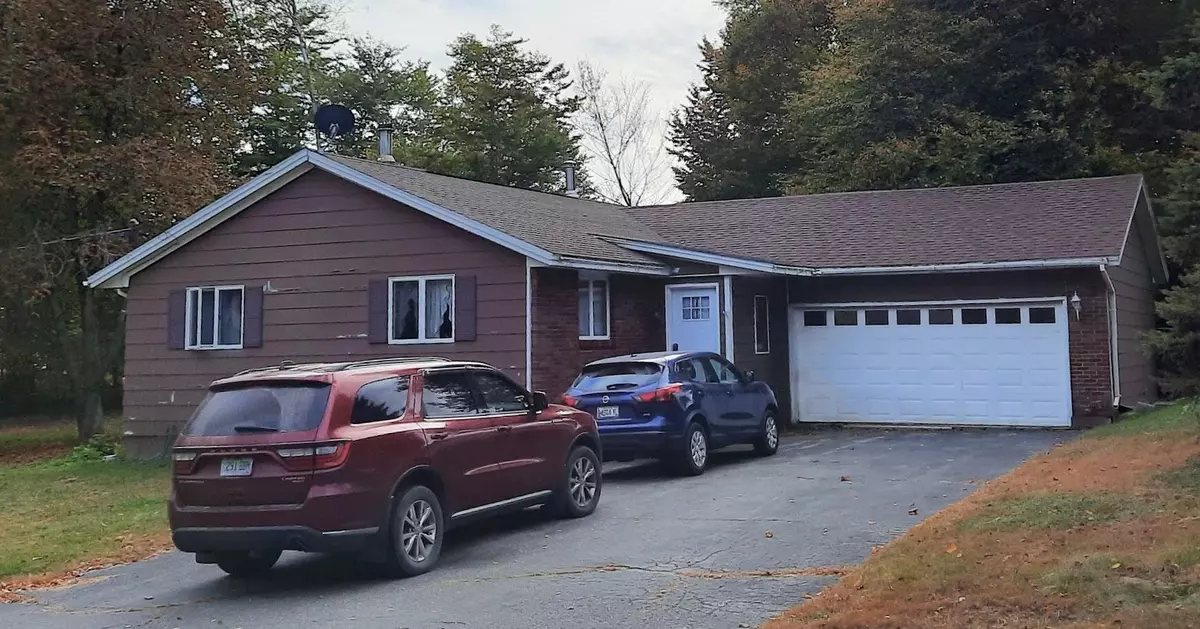 Millinocket, ME 04462,30 Grand AVE