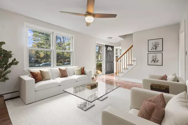 Topsham, ME 04086,27 Merrymeeting DR