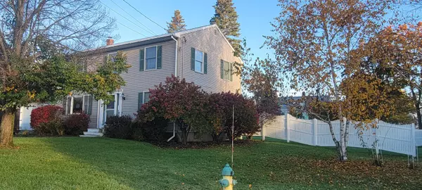 13 Clearview AVE, Waterville, ME 04901