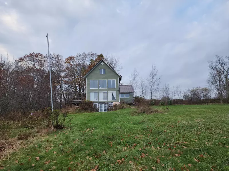 2369 Heald HWY, Union, ME 04862