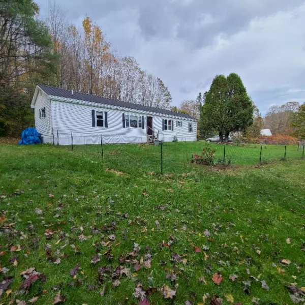 25 Cemetery RD, Wilton, ME 04294