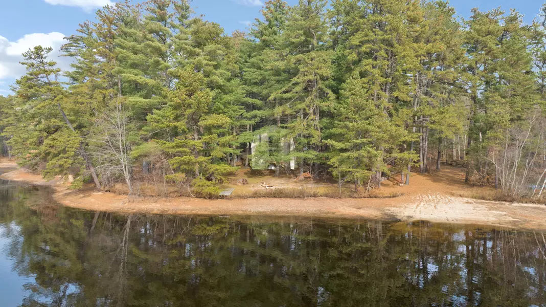 21 Northeast RD, Waterboro, ME 04087