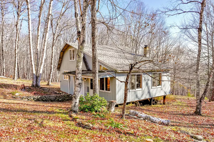 60 Bickford RD, Dixmont, ME 04932