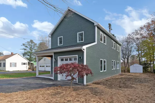 Saco, ME 04072,6 Coolidge AVE