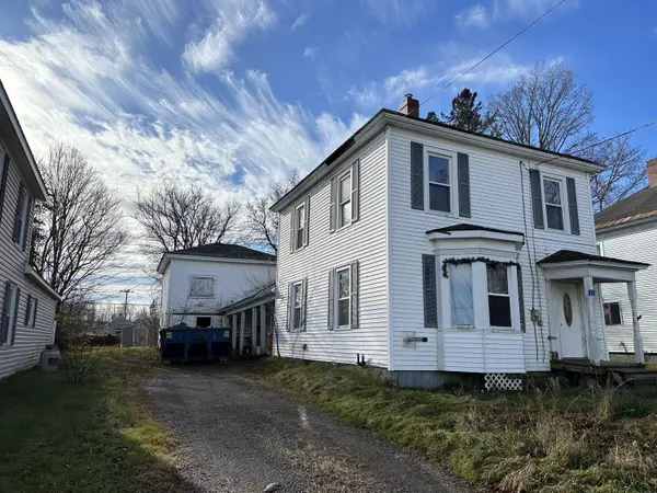 11 School ST, Monticello, ME 04760